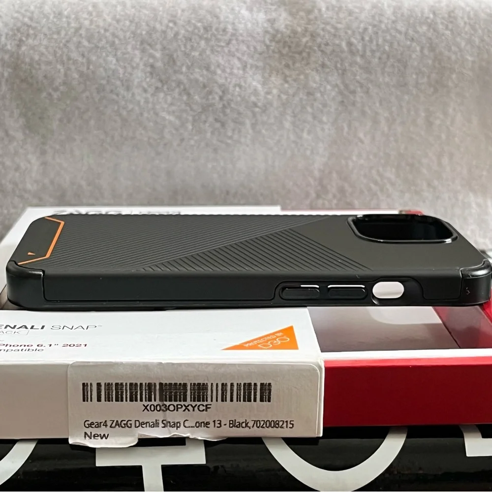 NWT Zagg Denali Snap iPhone 13 Orange/Black Phone Case w/16 ft Drop Protection